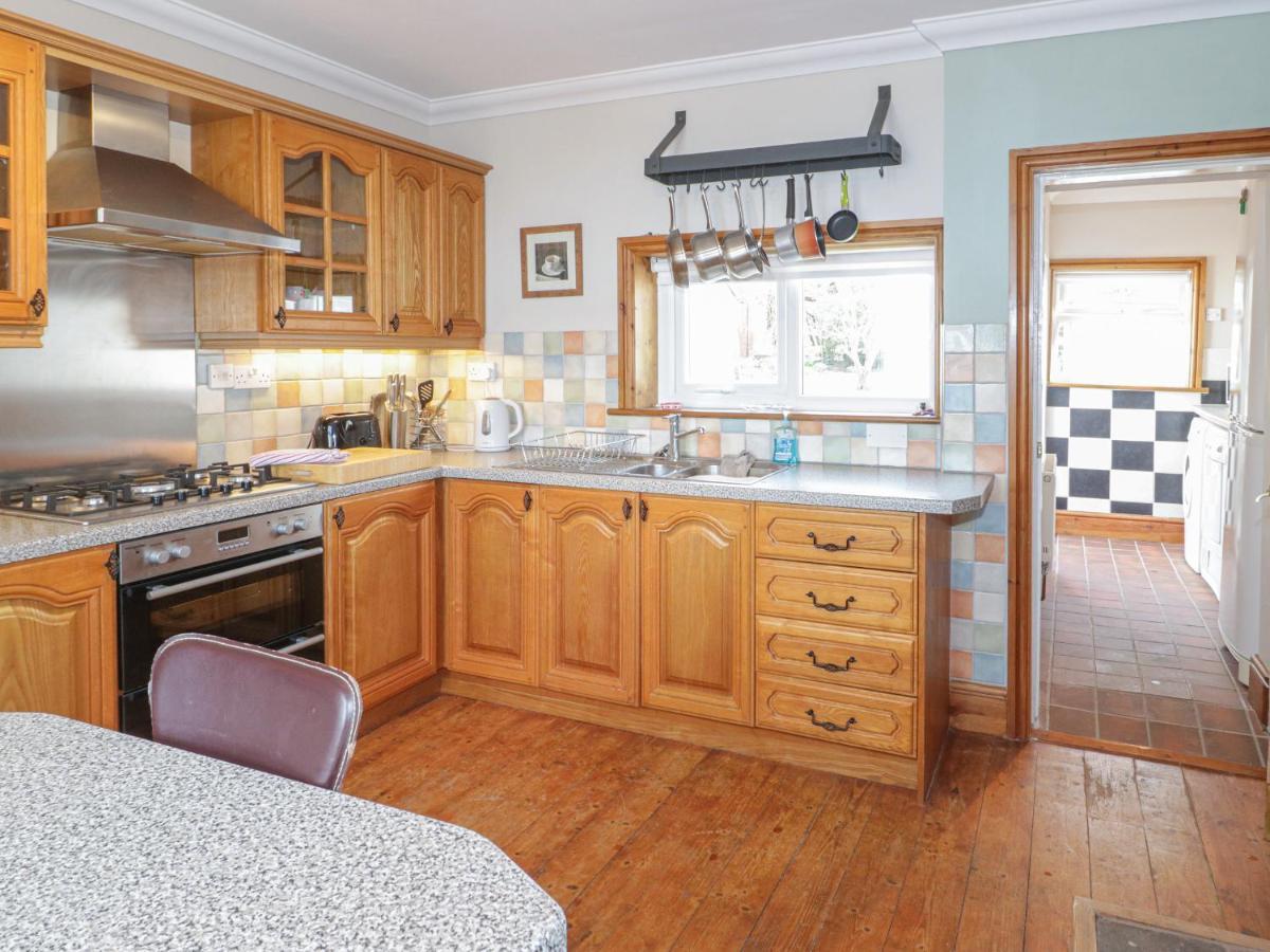 Jasmine Cottage Rhyl Esterno foto